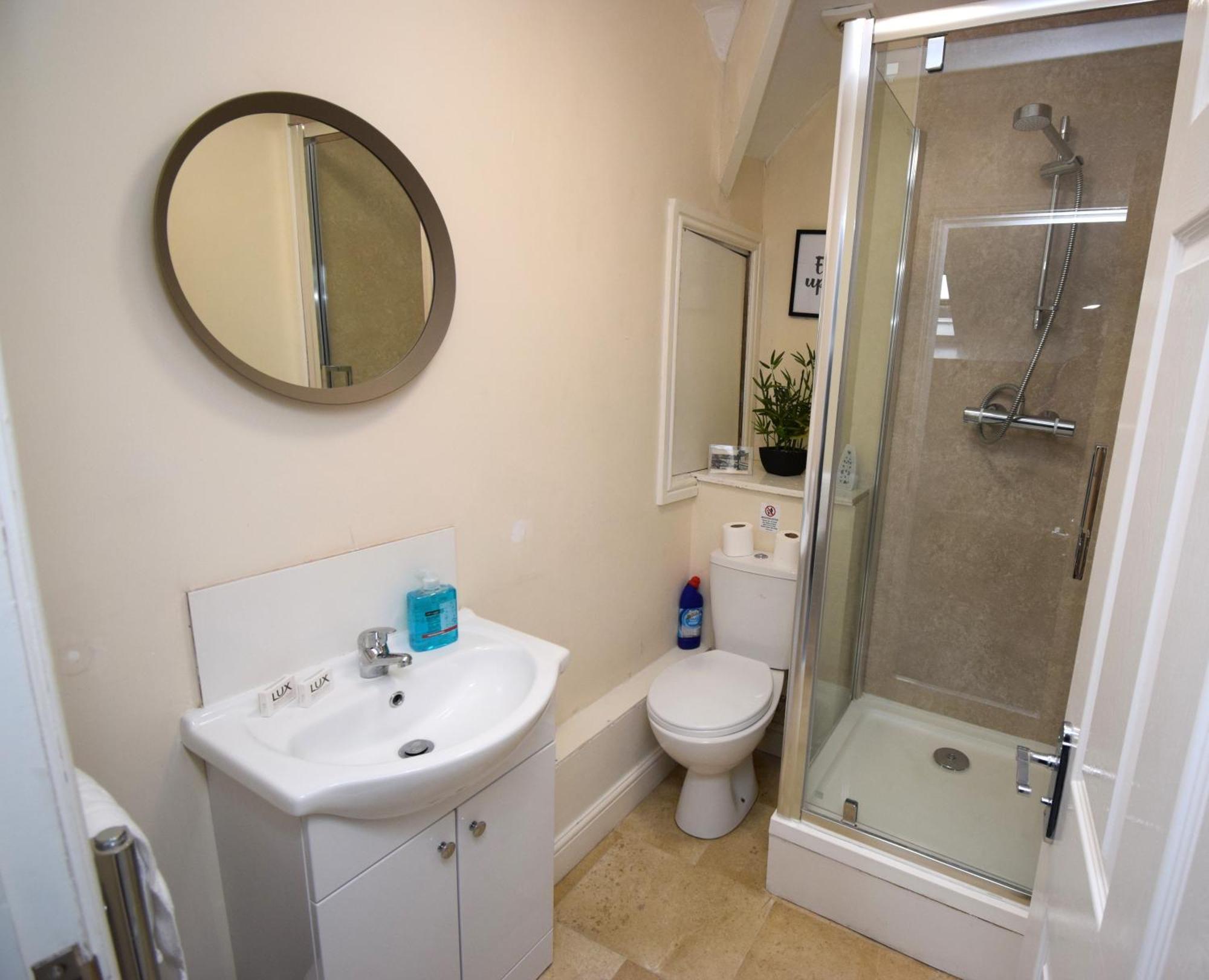 Malton Central Apartments الغرفة الصورة